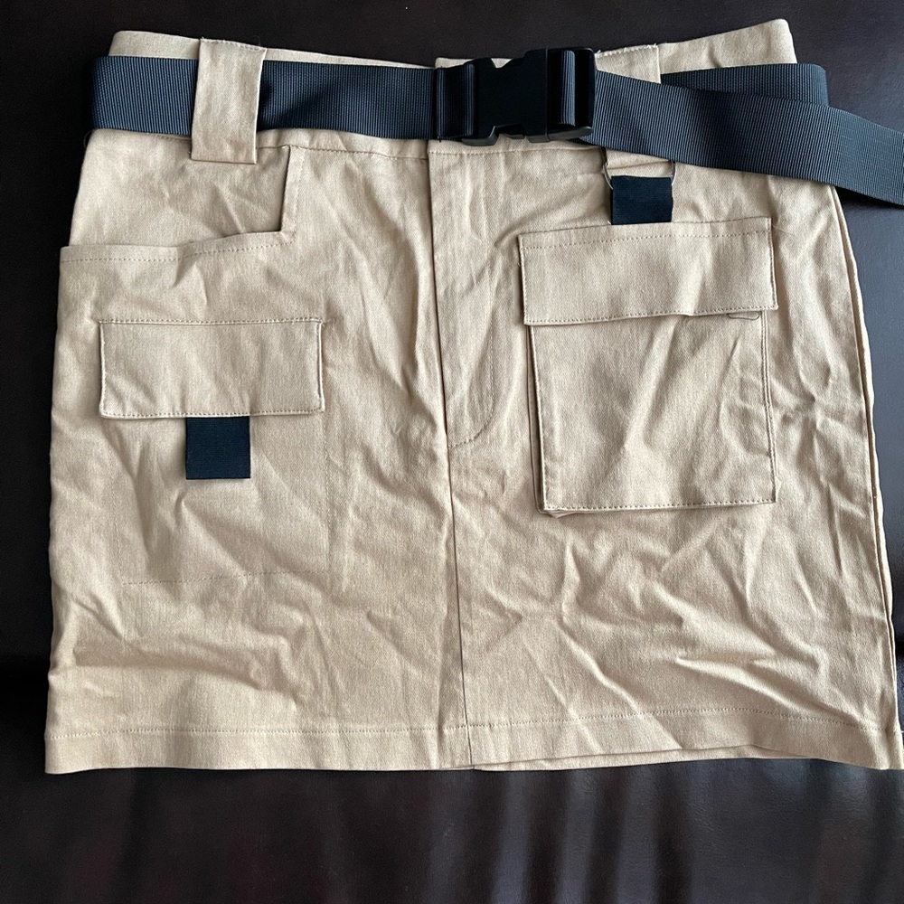 Cargo skirt with black belt “All sales final”